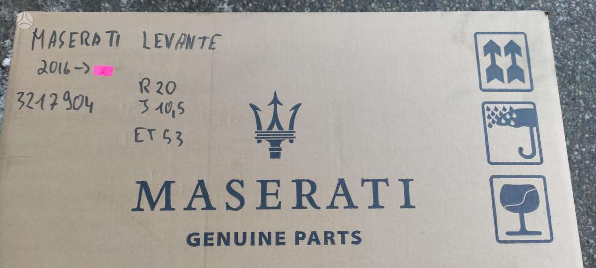 Maserati Levante, 670112463, Cen13670