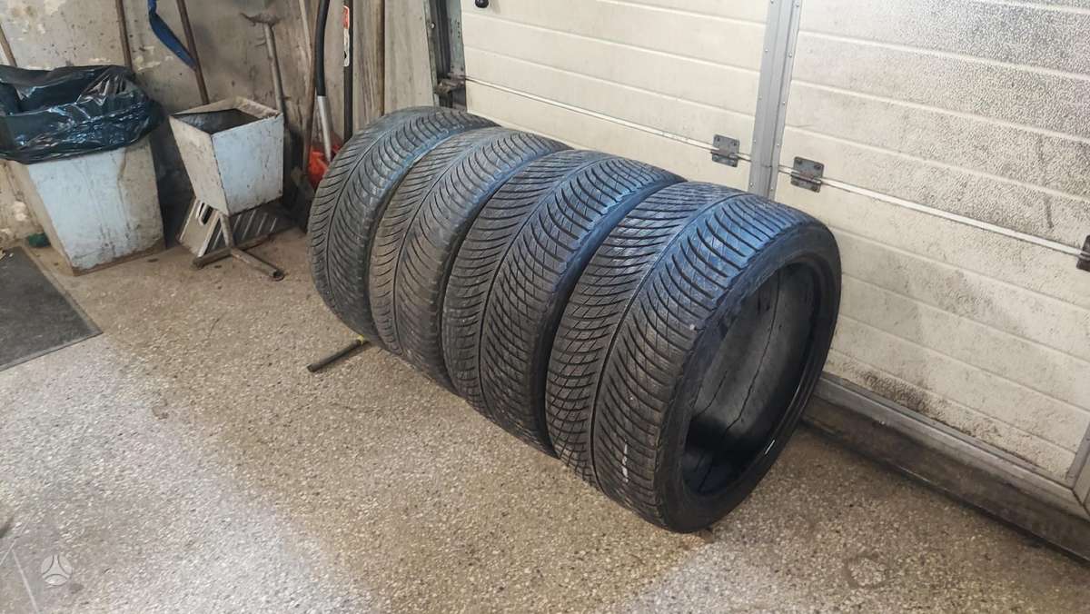 Michelin +255/40-20, winter 295/35 R20