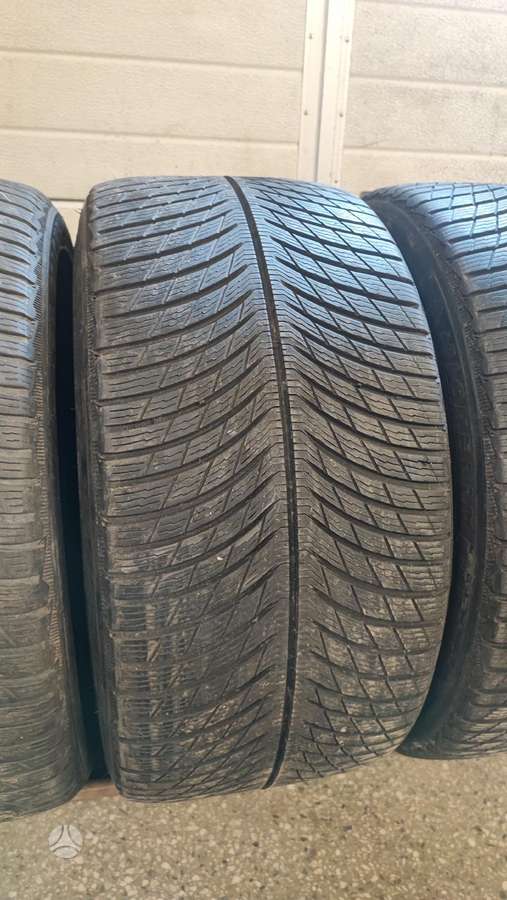 Michelin +255/40-20, winter 295/35 R20