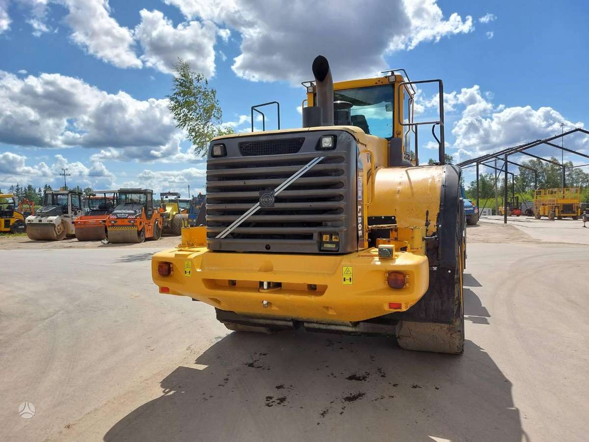 Volvo L180 E, frontal loader