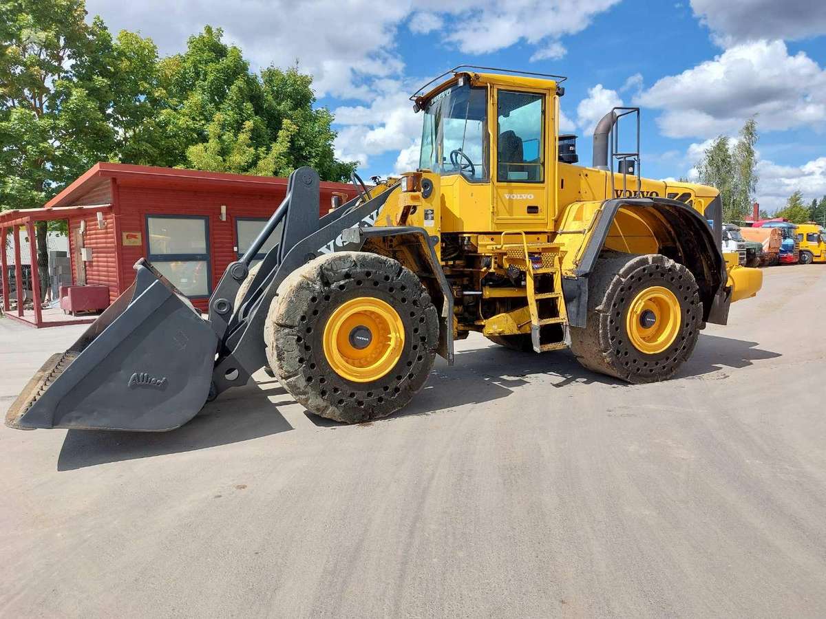 Volvo L180 E, фронтальные погрузчики