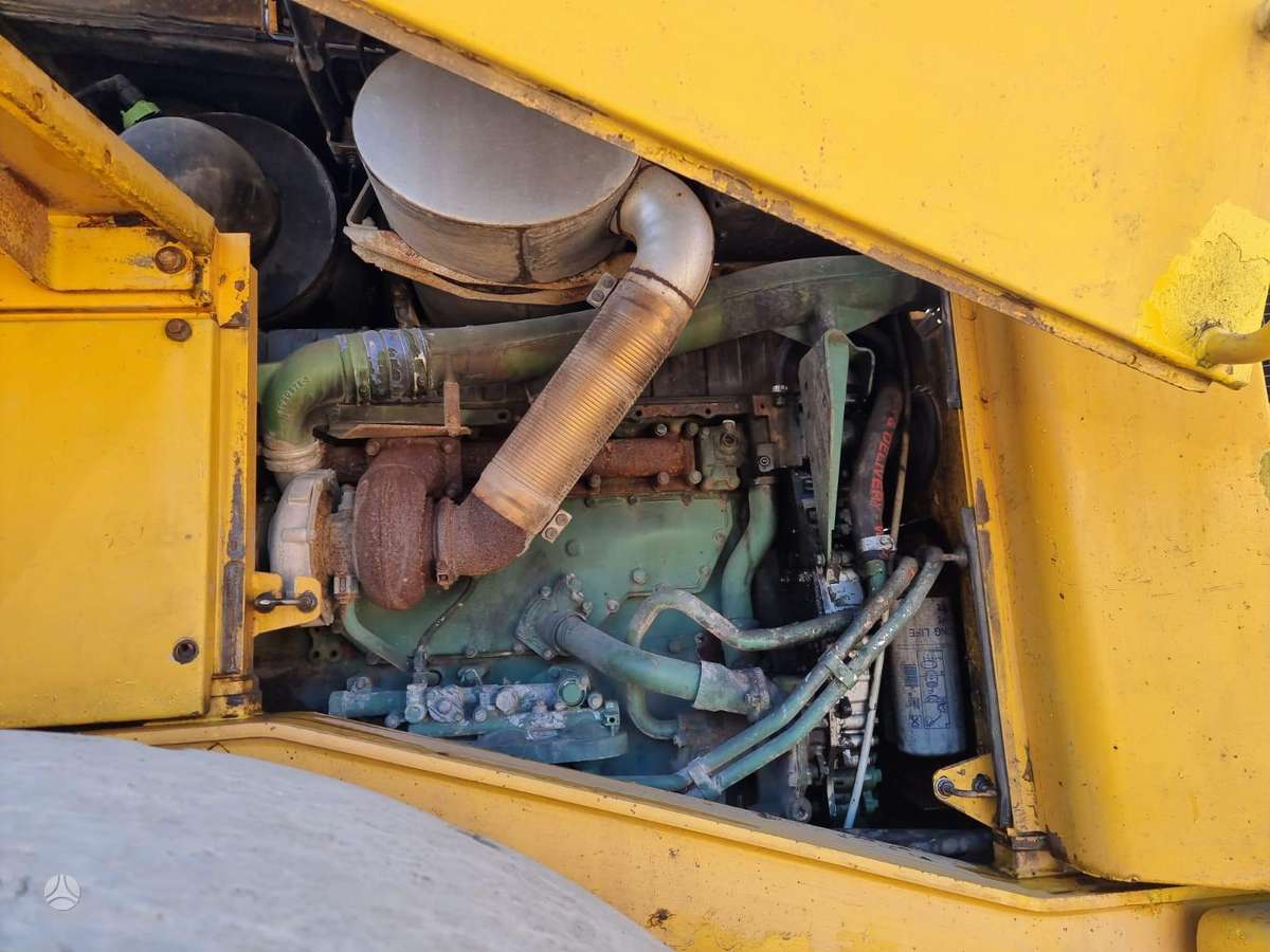 Volvo L180 E, frontal loader