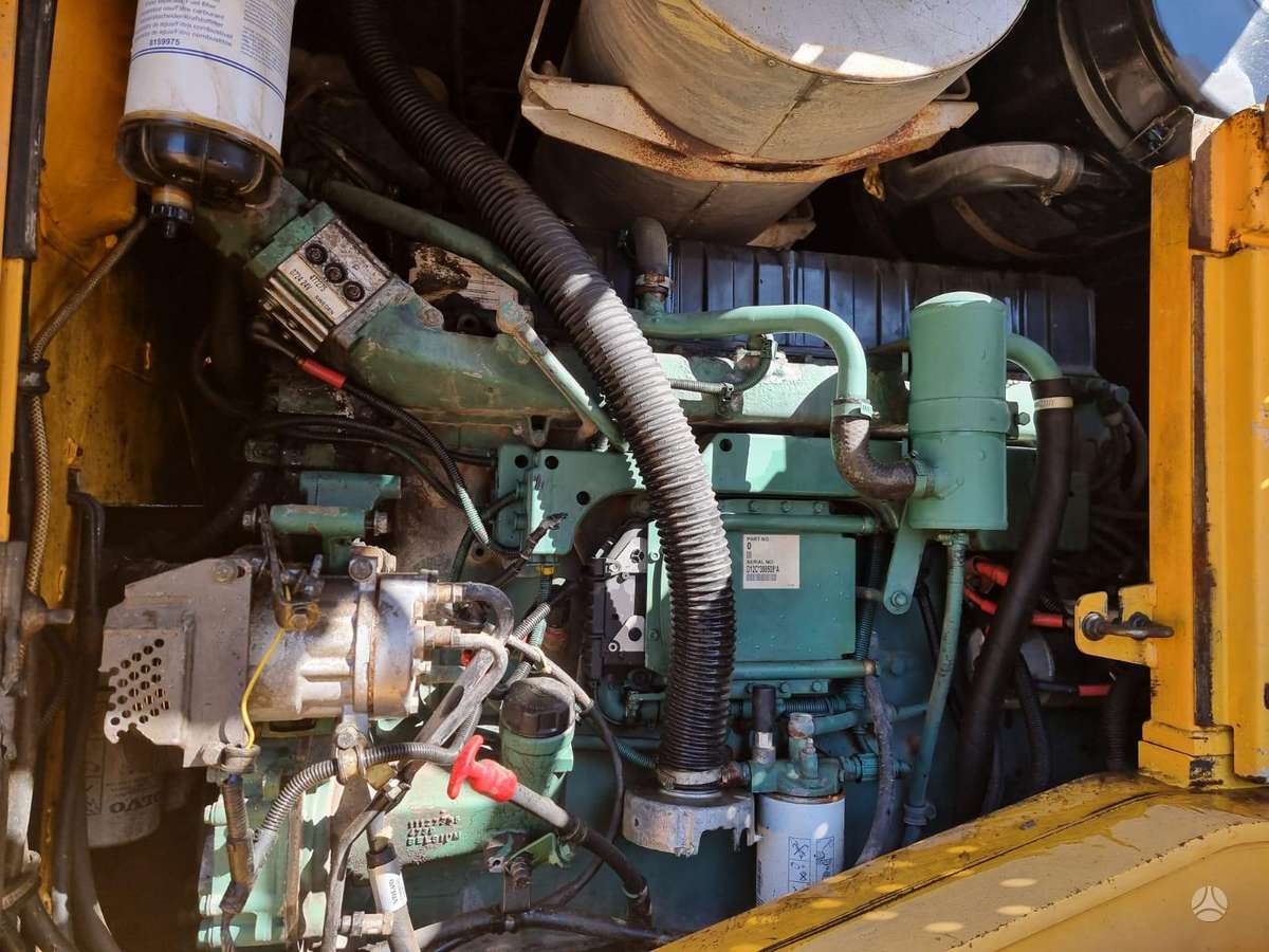 Volvo L180 E, frontaliniai krautuvai