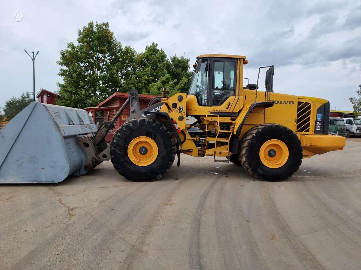 Volvo L180 F, frontal loader