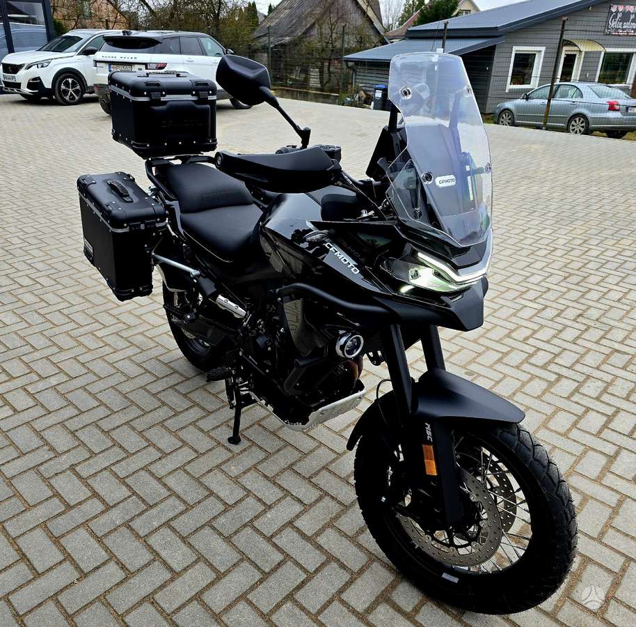 CFMOTO 800 Explore 799cc, enduro / adventure