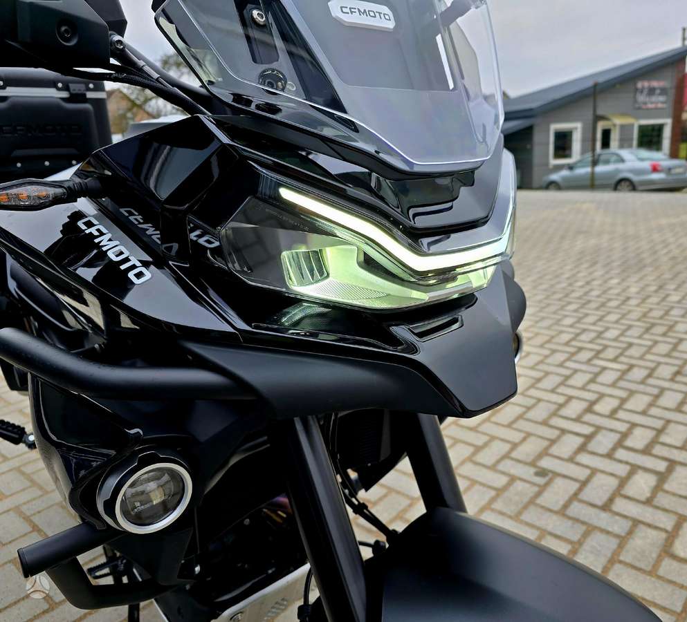 CFMOTO 800 Explore 799cc, enduro / adventure