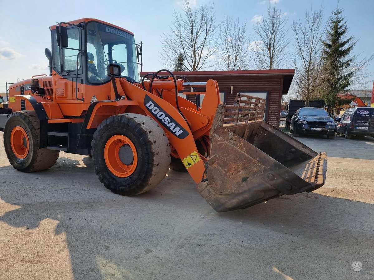 Doosan DL200, frontal loader