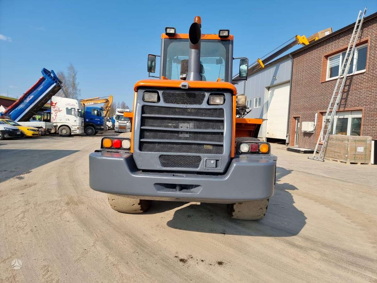 Doosan DL200, frontal loader