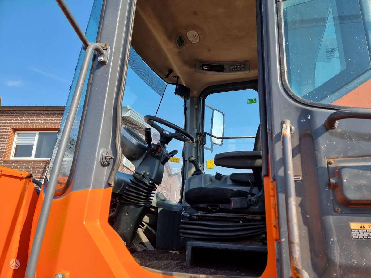 Doosan DL200, frontal loader
