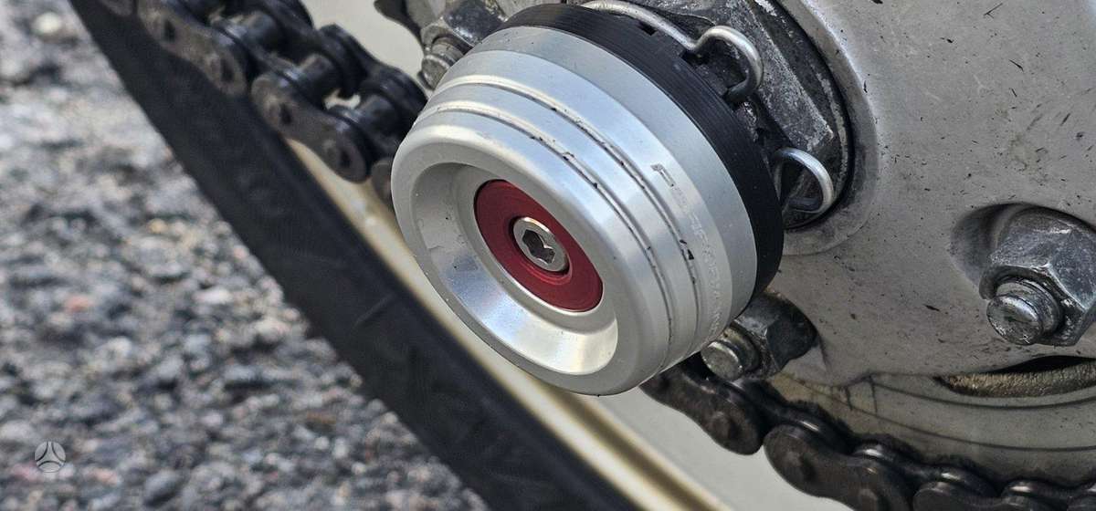 Ducati Monster 1100cc, street / classic