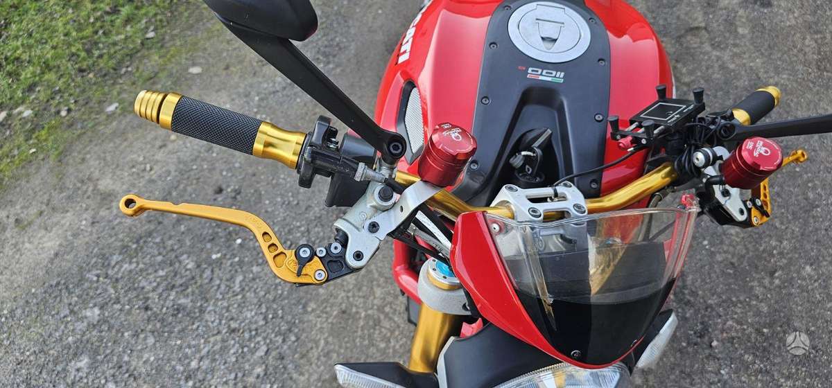 Ducati Monster 1100cc, street / classic
