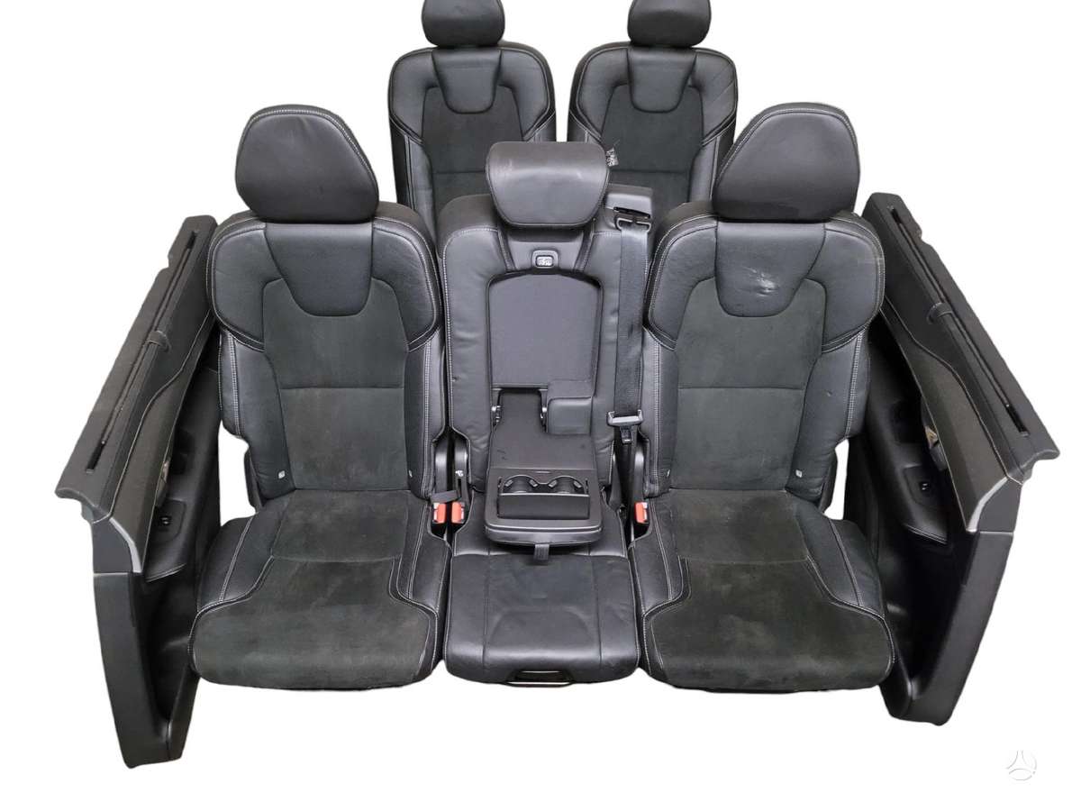 Volvo XC90 salono detalės