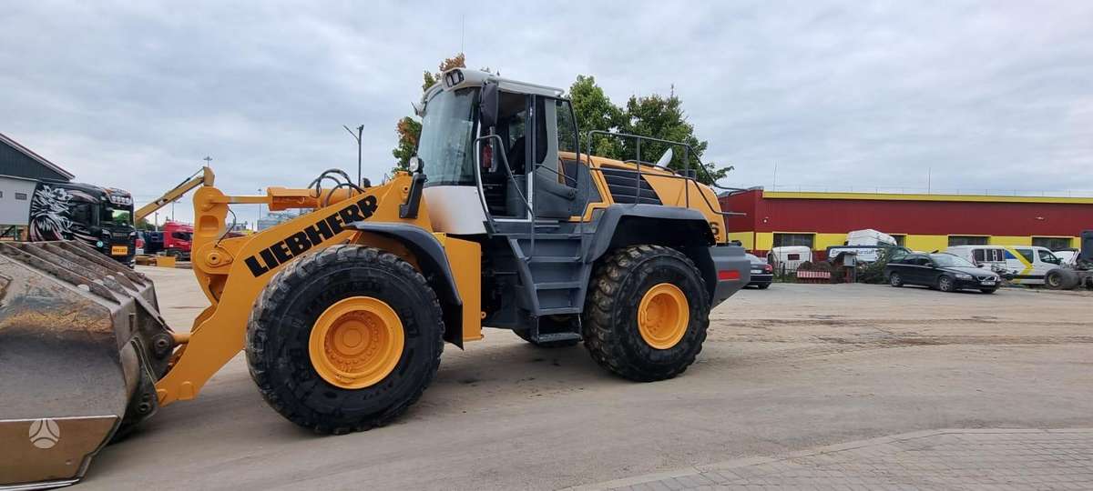 Liebherr L576 2PLUS2, frontaliniai krautuvai