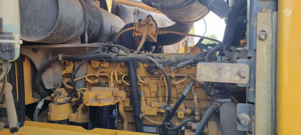 Bell L 2106E, фронтальные погрузчики