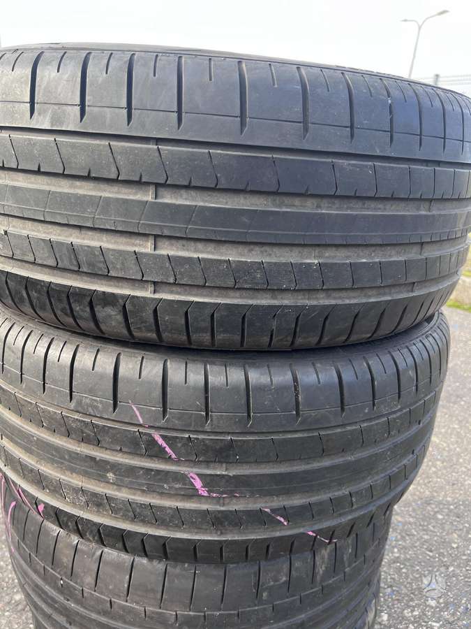 Pirelli P zero PZ4, summer 285/45 R20