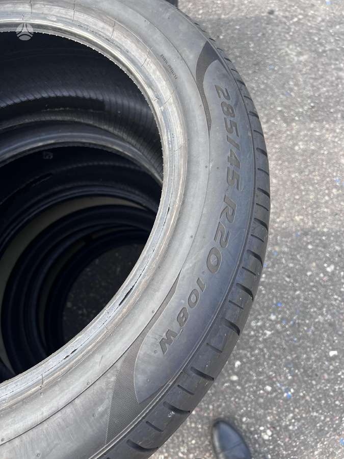 Pirelli P zero PZ4, summer 285/45 R20