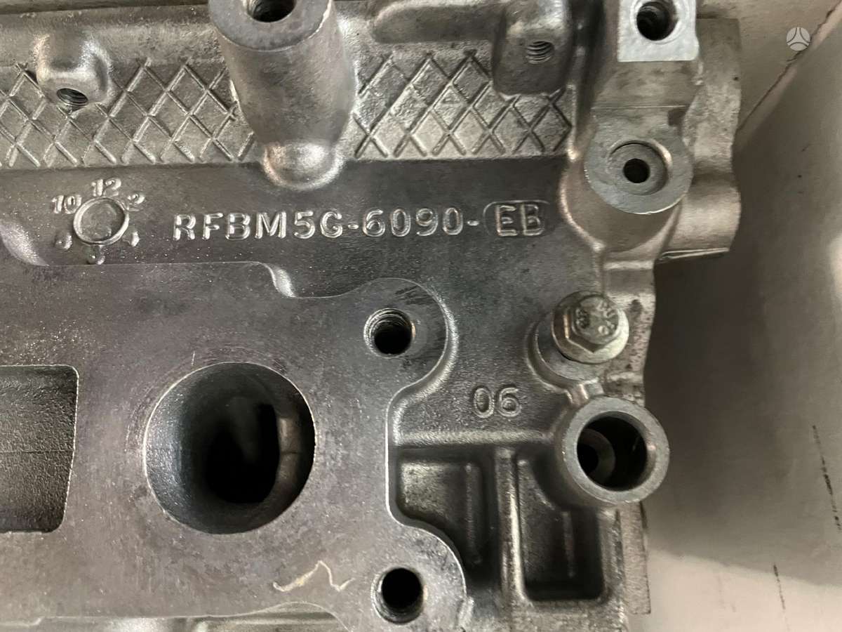 Volvo V40, Rfbm5g-6090-eb, cylinder head