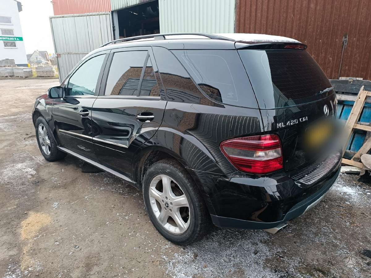 Mercedes-Benz ML420