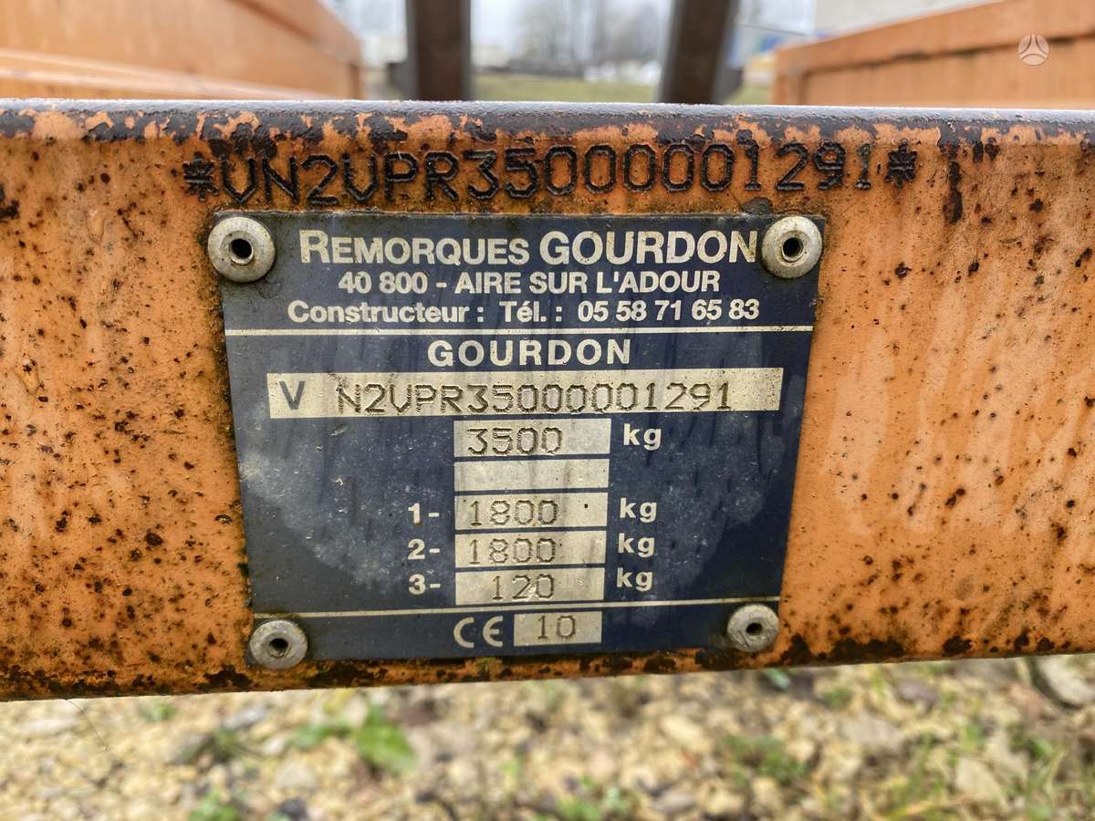 -Kita- Gourdon, flatbed