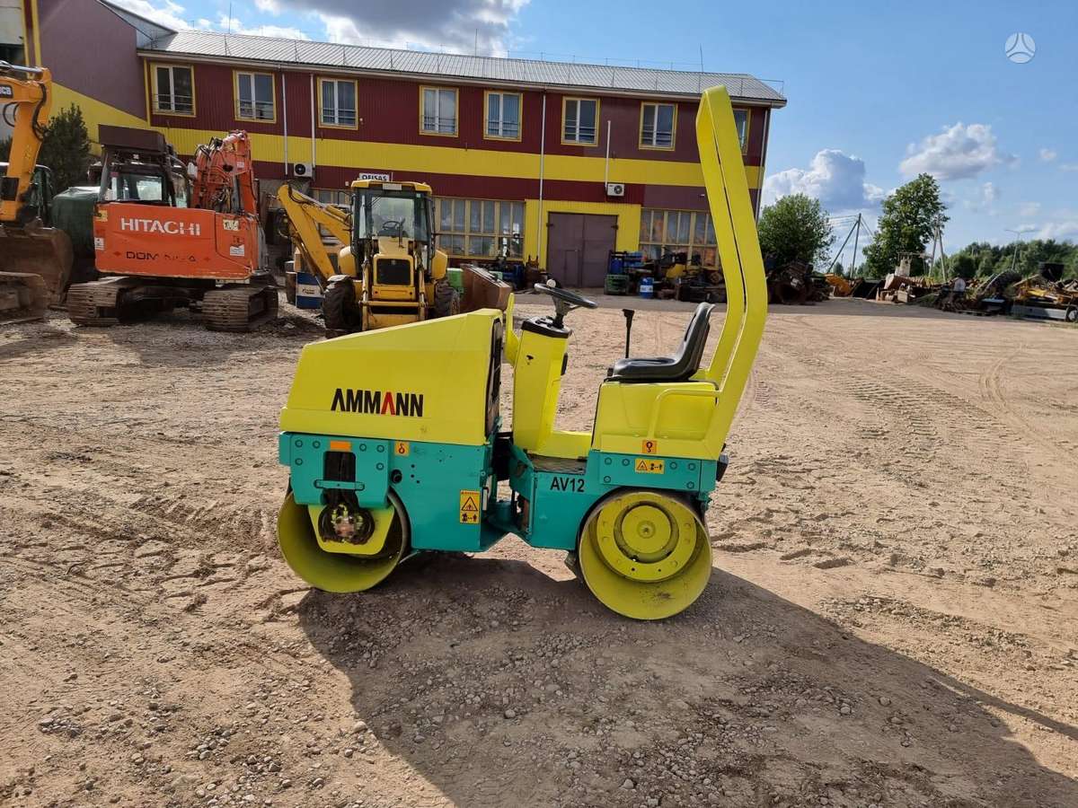 Ammann AV-12, vibrator / compactor