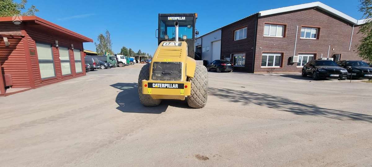 Caterpillar CS-533, вибромашины