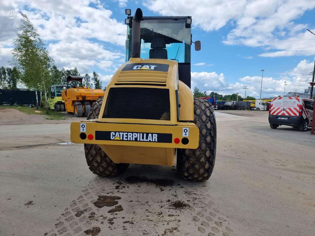 Caterpillar CS-683E, вибромашины