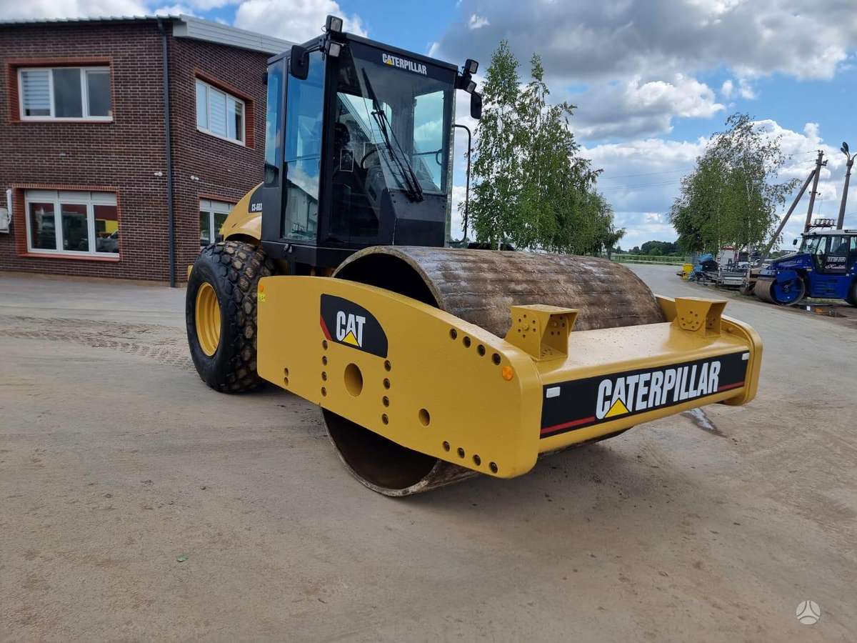 Caterpillar CS-683E, vibrator / compactor