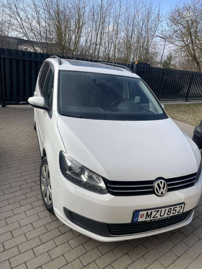 Volkswagen Jetta, saloon / sedan