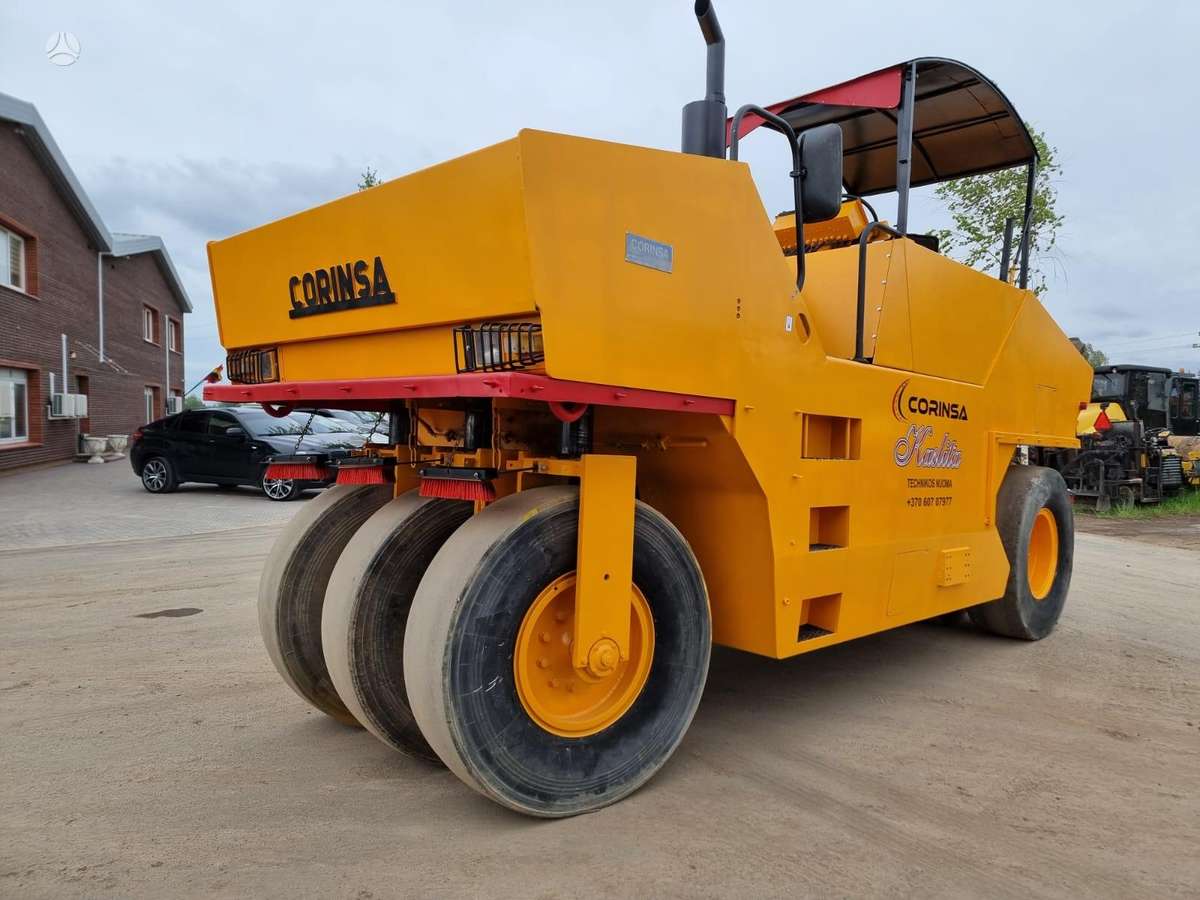 Bomag Corinsa CCN2135, vibrator / compactor