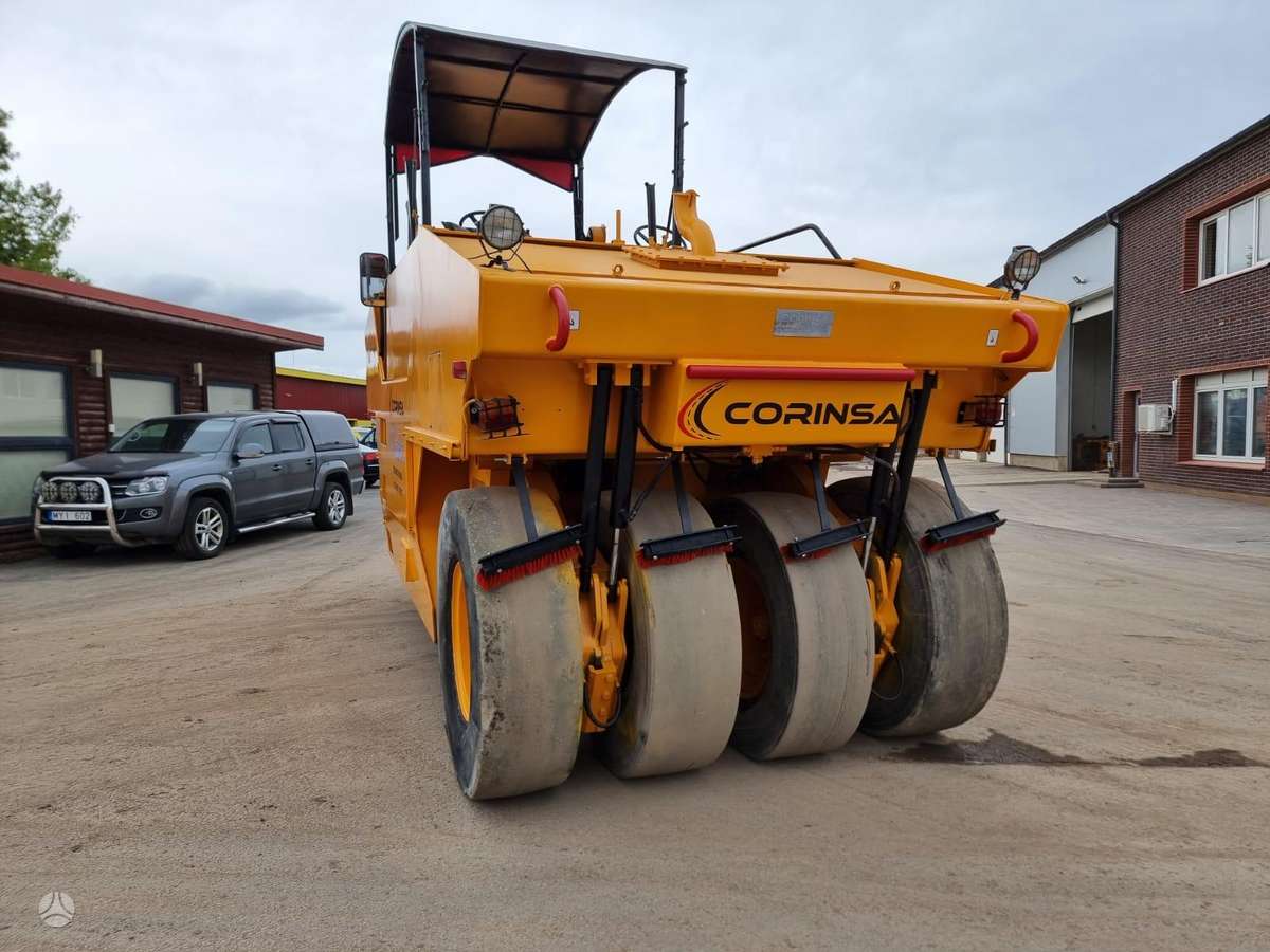 Bomag Corinsa CCN2135, vibrator / compactor