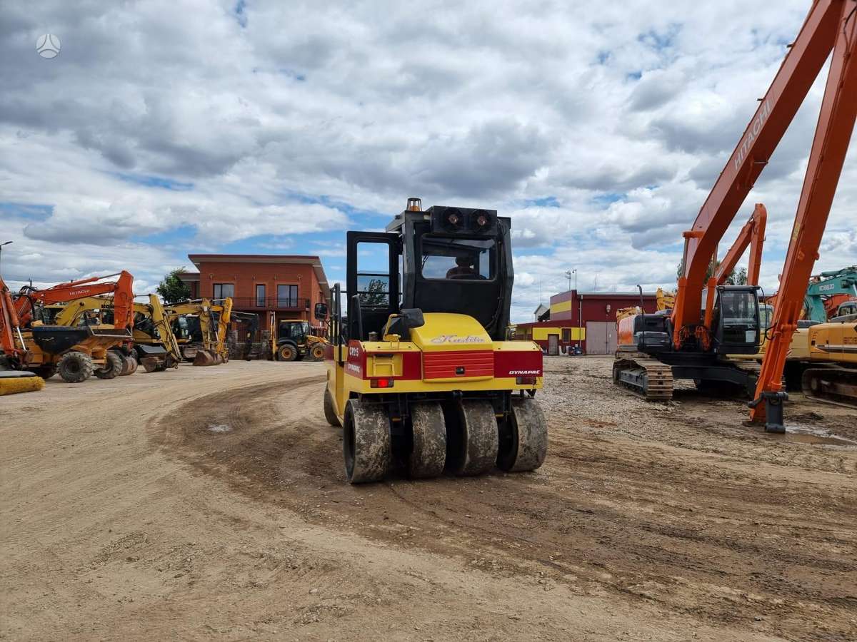 Dynapac CP215, vibrator / compactor
