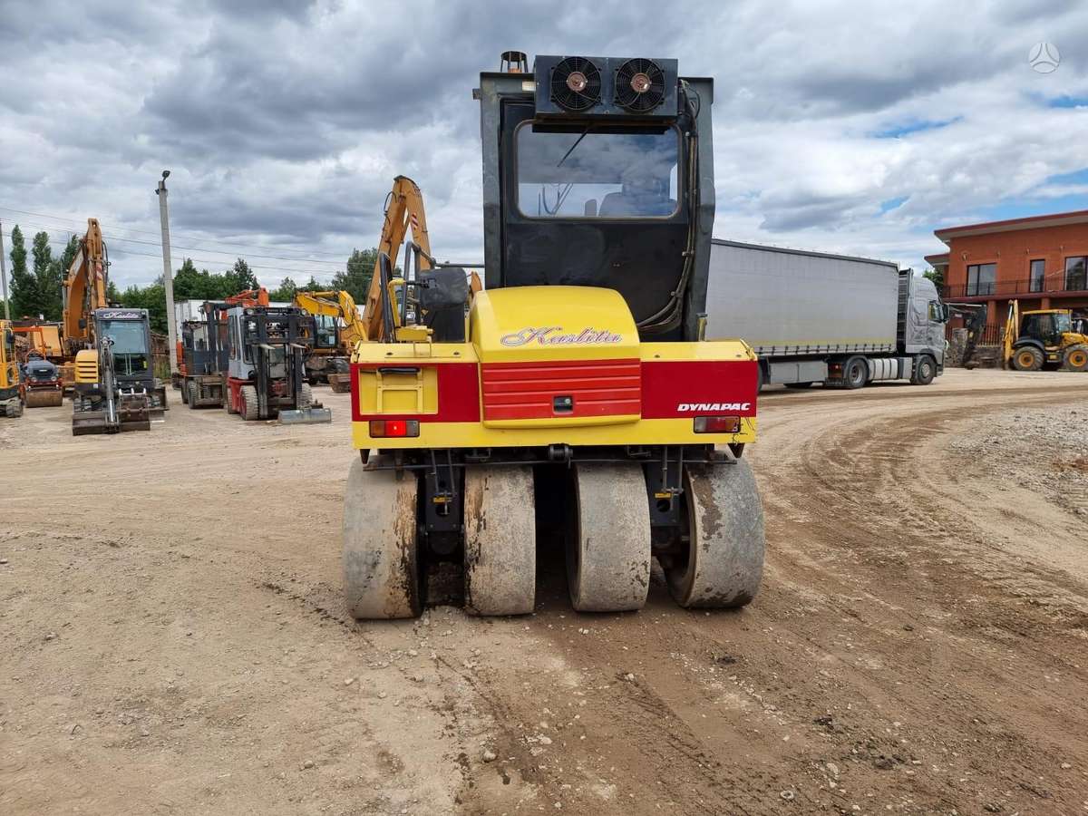 Dynapac CP215, vibrator / compactor