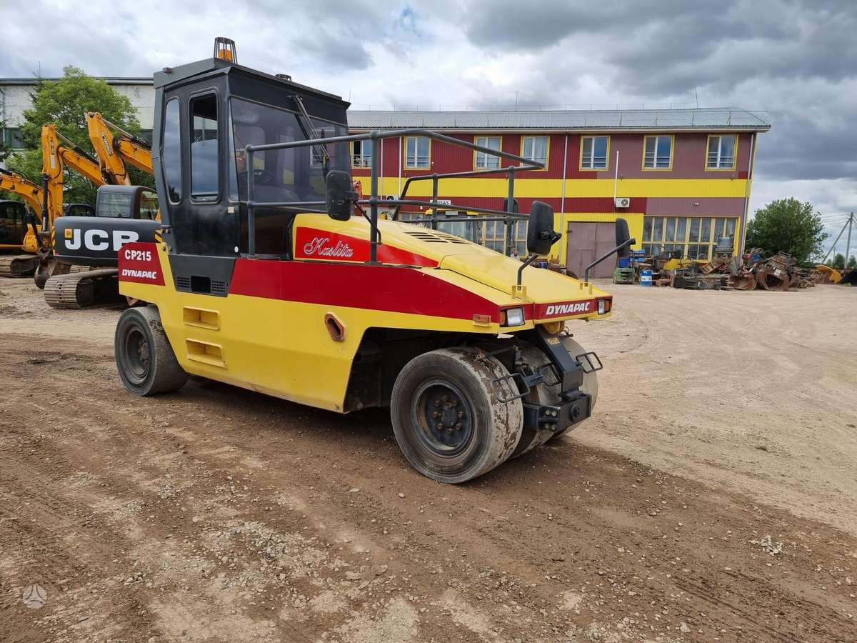 Dynapac CP215, vibrator / compactor