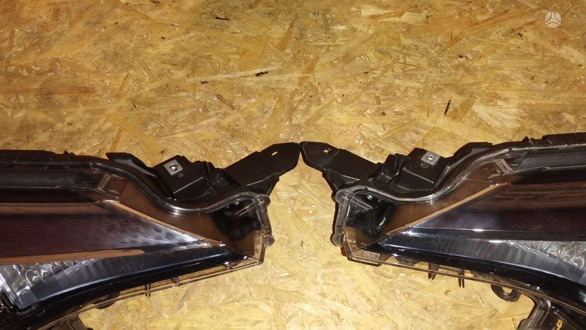 Toyota C-HR body parts