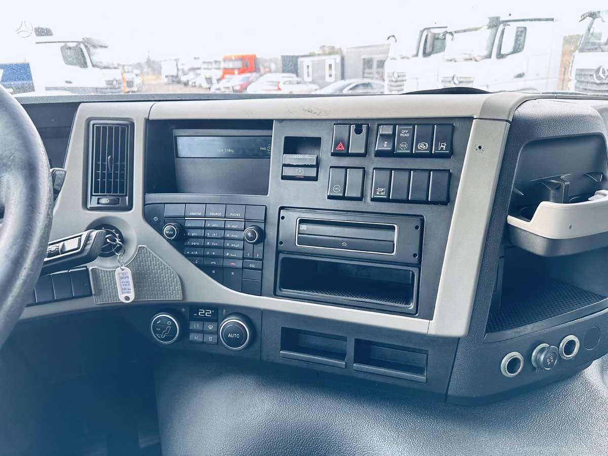 Volvo FM 460 Globetrotter, single sleeper