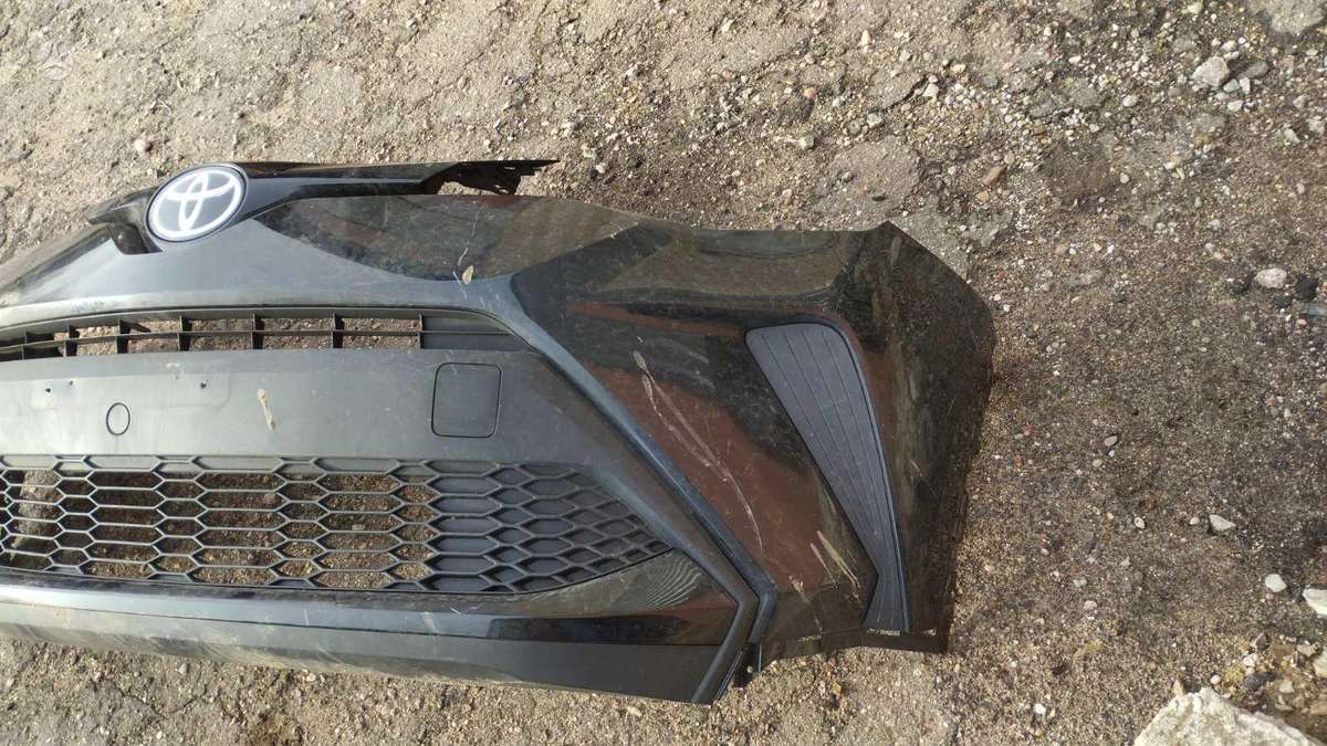 Toyota C-HR body parts