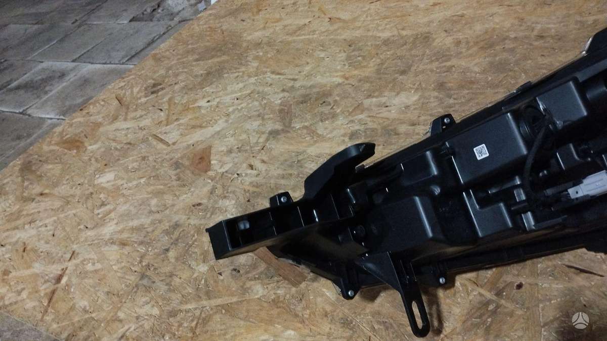 Toyota Corolla Cross детали кузова