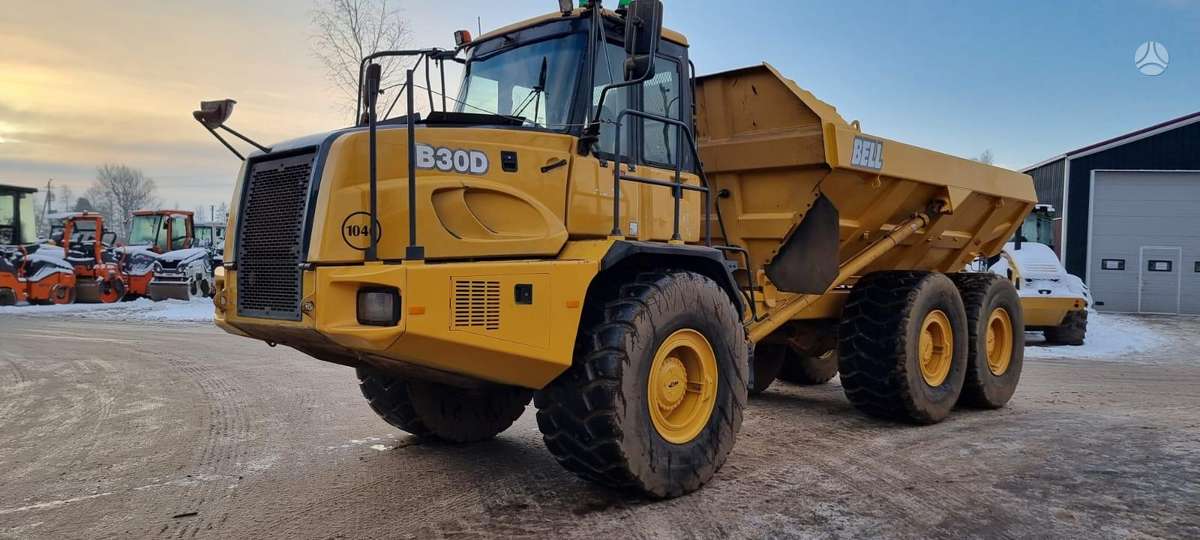 Bell B30D 6*6, самосвалы