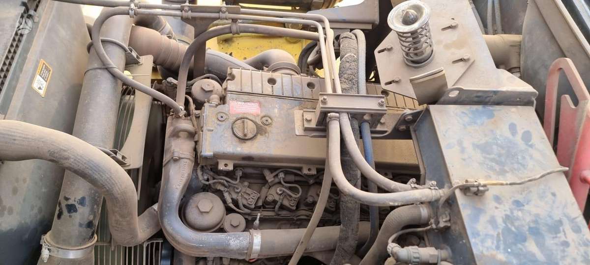Bell B30D 6*6, самосвалы
