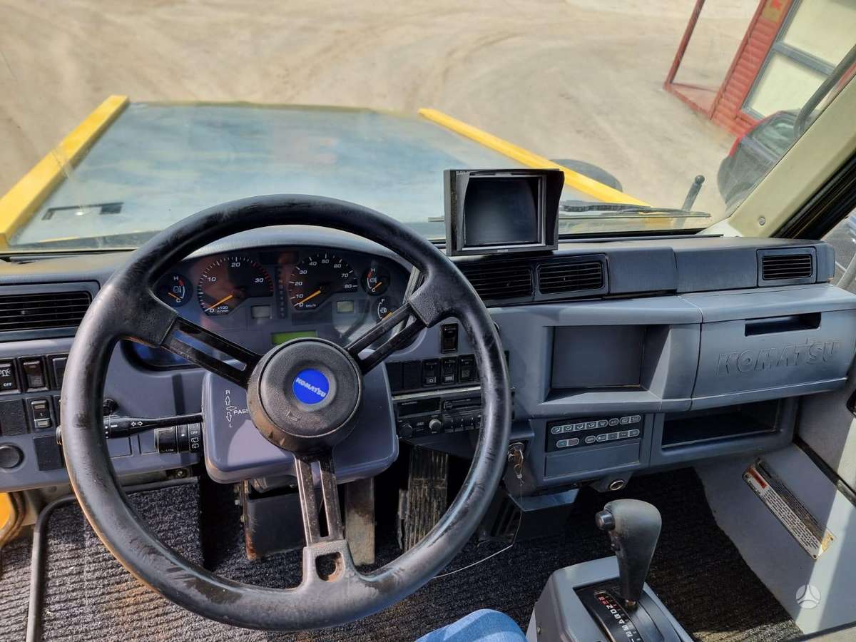 Komatsu HM 400 6*6, dumpers / tippers
