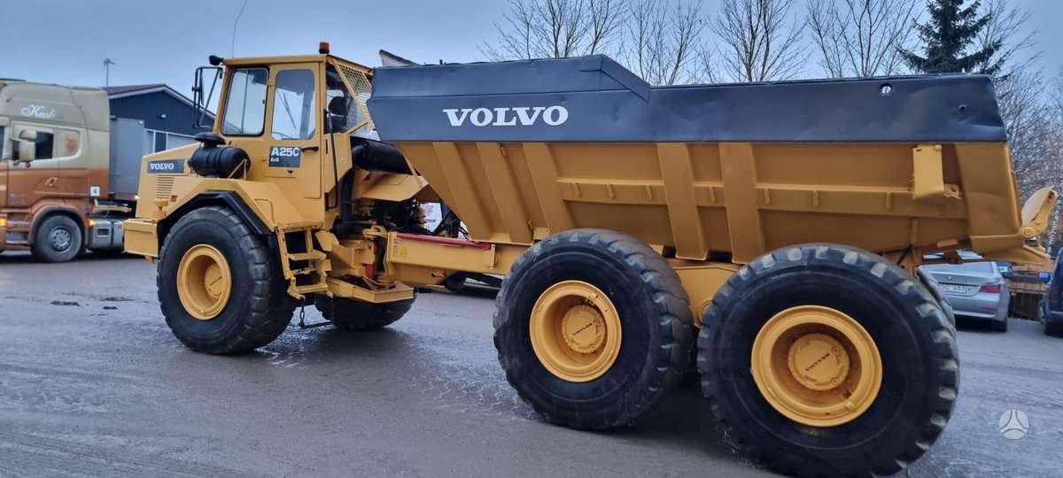 Volvo A25 C 6X6, самосвалы