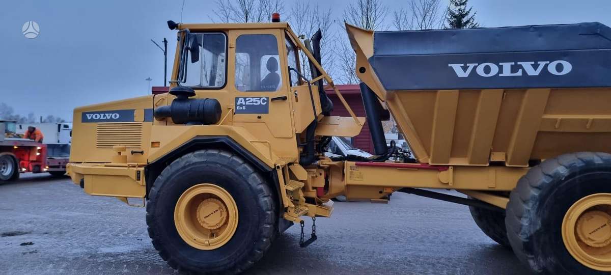 Volvo A25 C 6X6, самосвалы