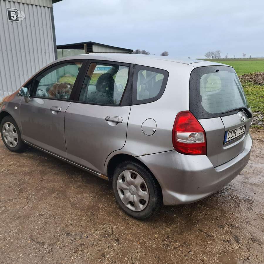 Honda Jazz dalimis