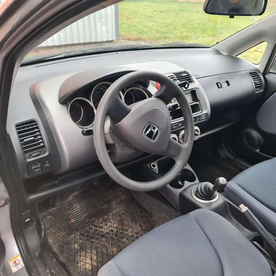 Honda Jazz dalimis