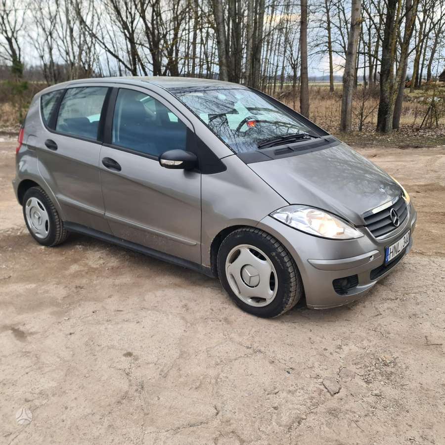 Mercedes-Benz A180 dalimis