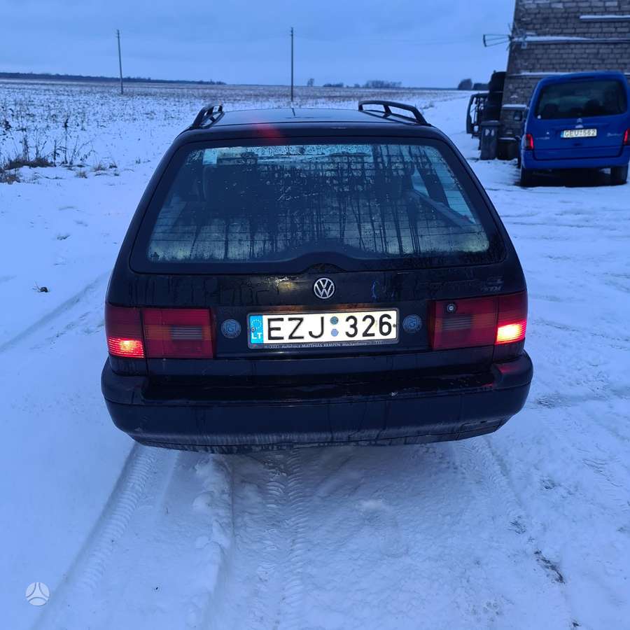 Volkswagen Passat for parts