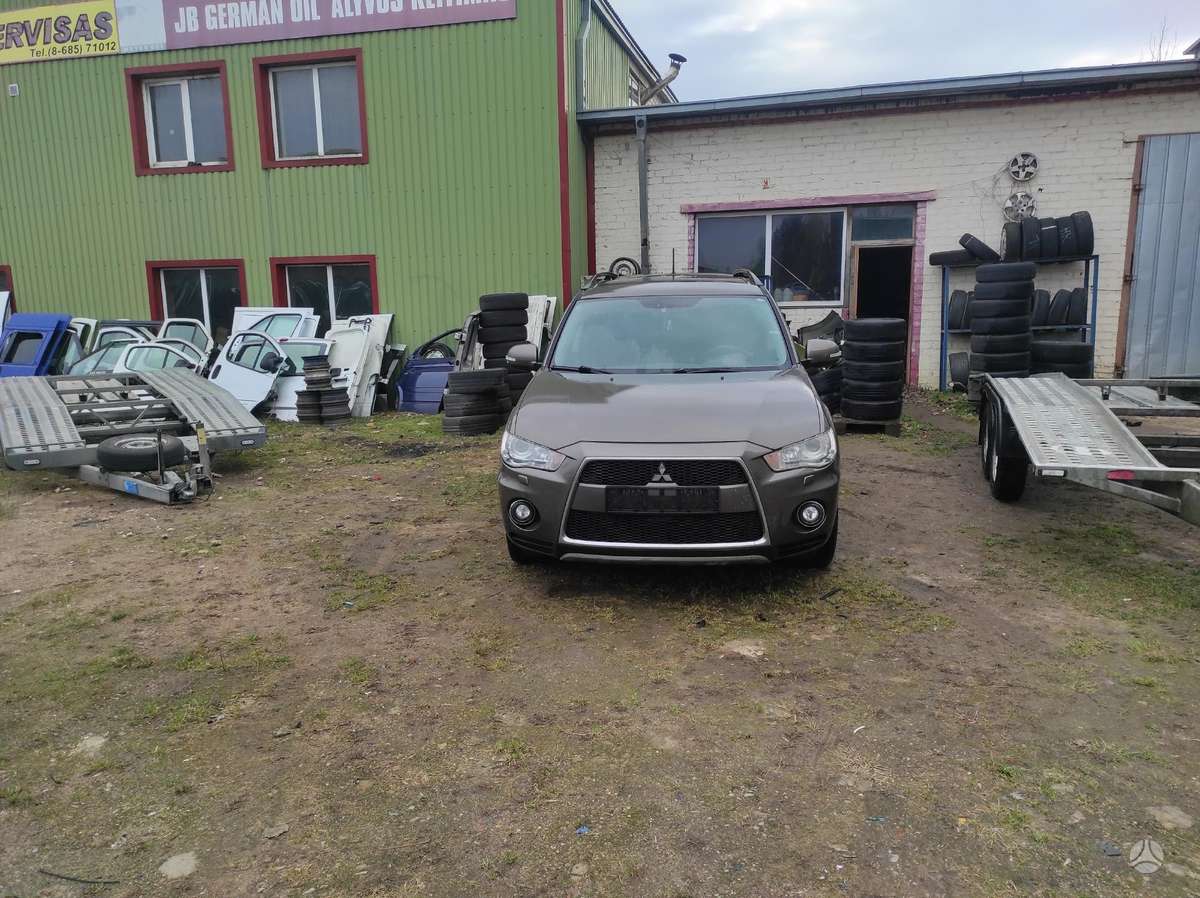 Mitsubishi Outlander