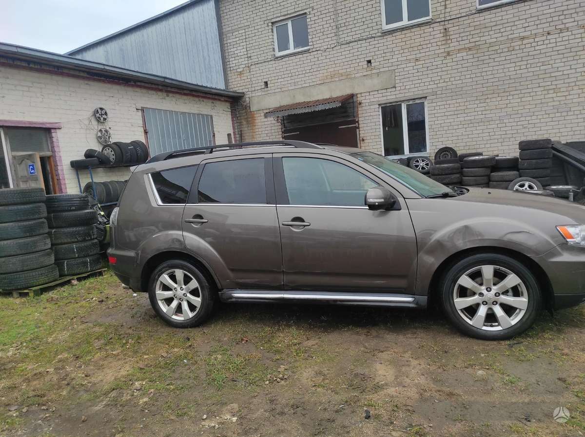 Mitsubishi Outlander