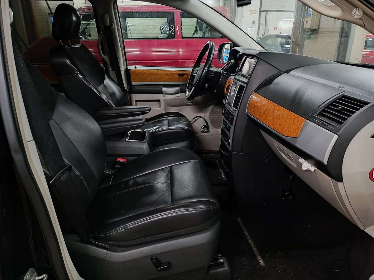 Chrysler Grand Voyager