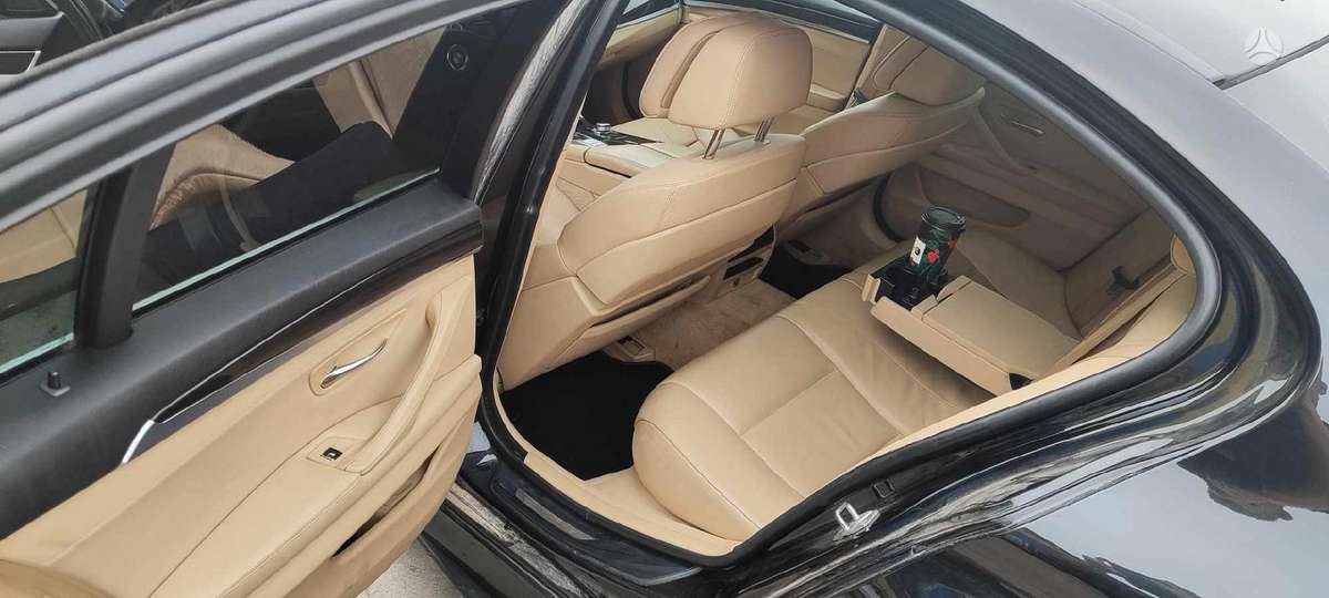 BMW 530 dalimis